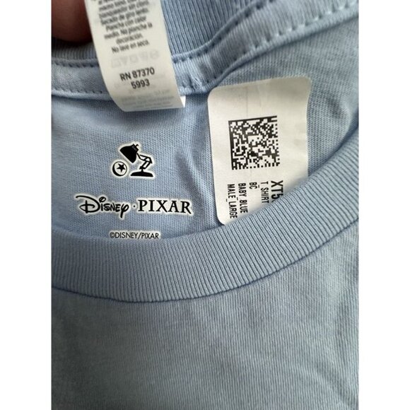 Disney Pixar Just Keep Swimming Mens Large Crewneck T-Shirt - Dory Finding Nemo - Picture 3 of 6